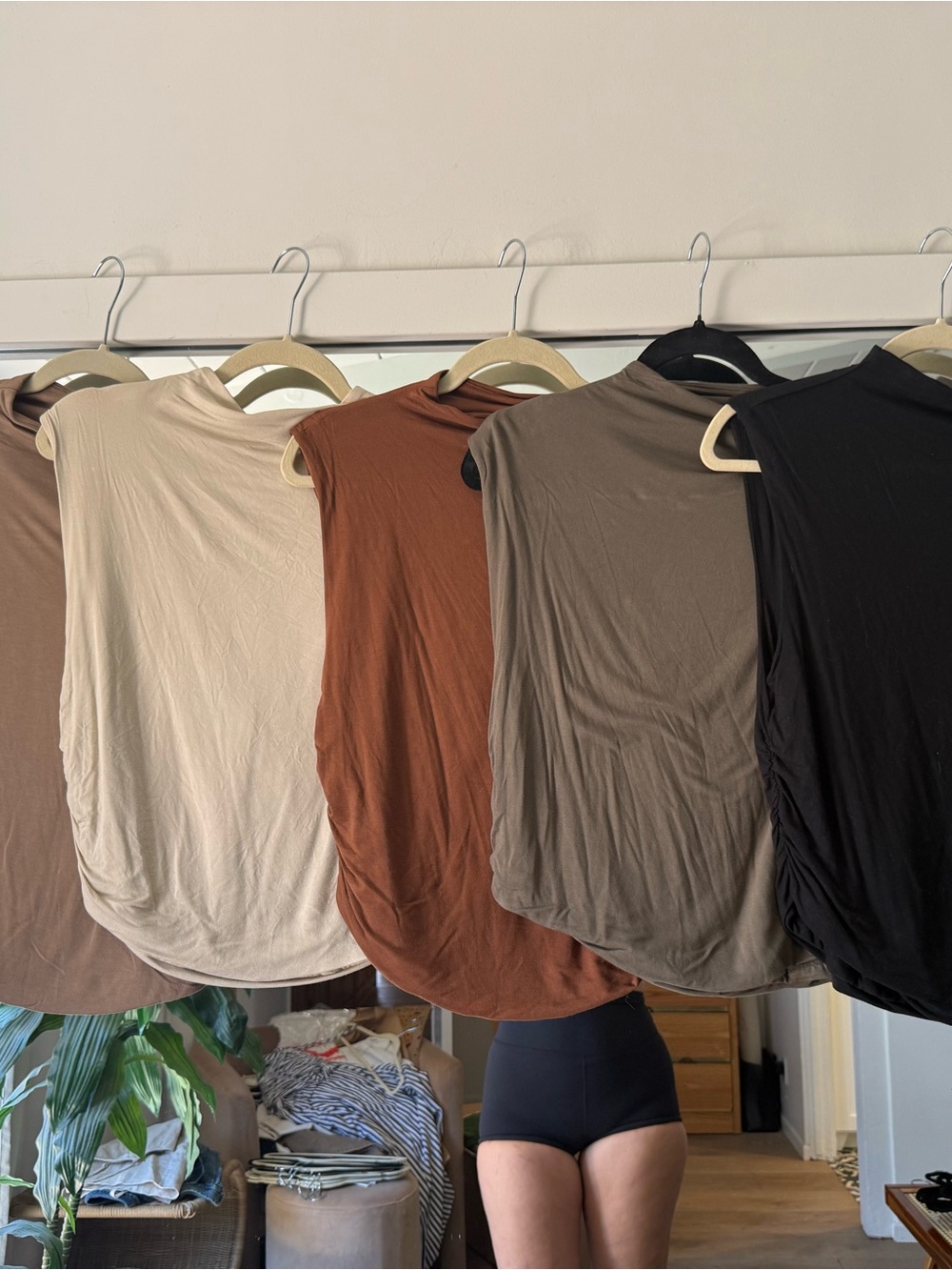 Bundle of a new day Sleeveless Gathered Top - Black and neutral in M/L